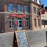 Logis Restaurant Le Tosny Otel Épaignes