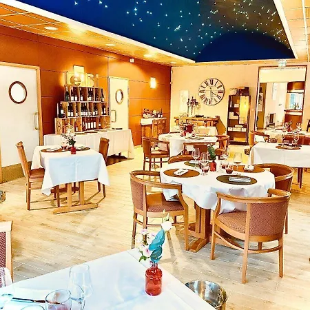 Logis Restaurant Le Tosny 3* Épaignes