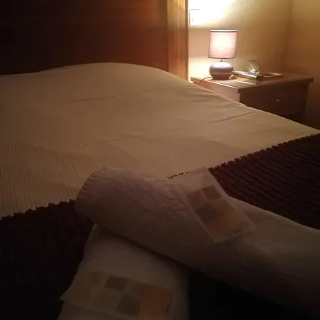Szálloda Logis Restaurant Le Tosny 3*