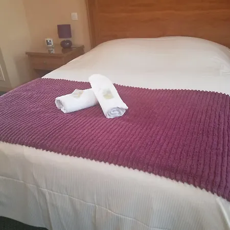 Szálloda Logis Restaurant Le Tosny 3*