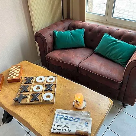 Szálloda Logis Restaurant Le Tosny