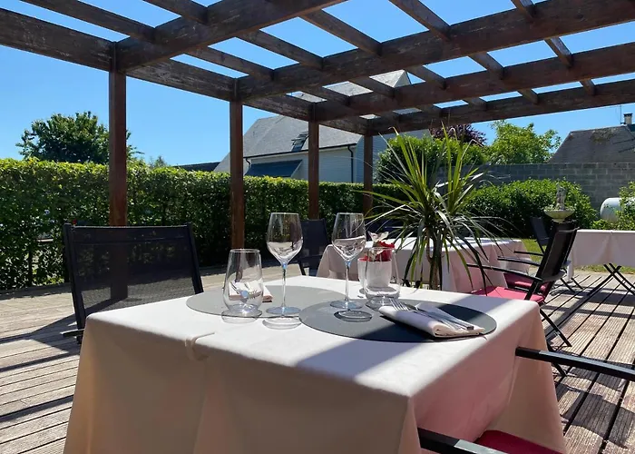 Hotel Logis Restaurant Le Tosny Epaignes