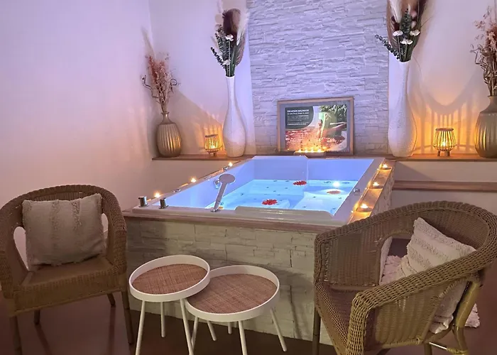 Logis Restaurant Le Tosny Hotel Epaignes