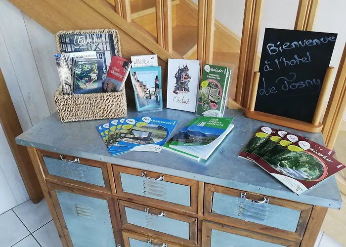 Hotel Logis Restaurant Le Tosny Epaignes