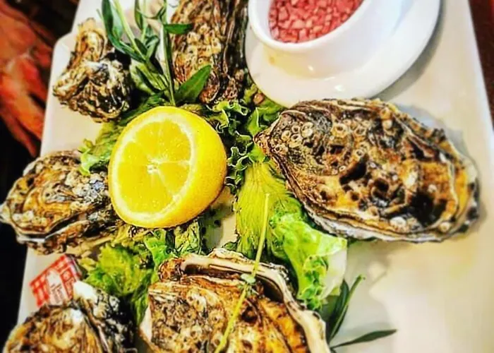 Logis Restaurant Le Tosny Hotel Epaignes