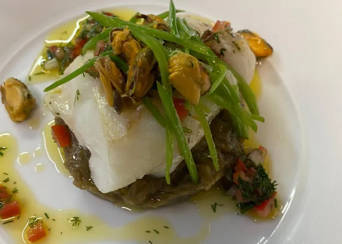 Logis Restaurant Le Tosny Hotel