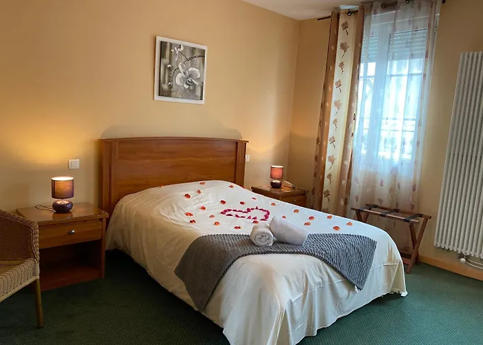 Logis Restaurant Le Tosny